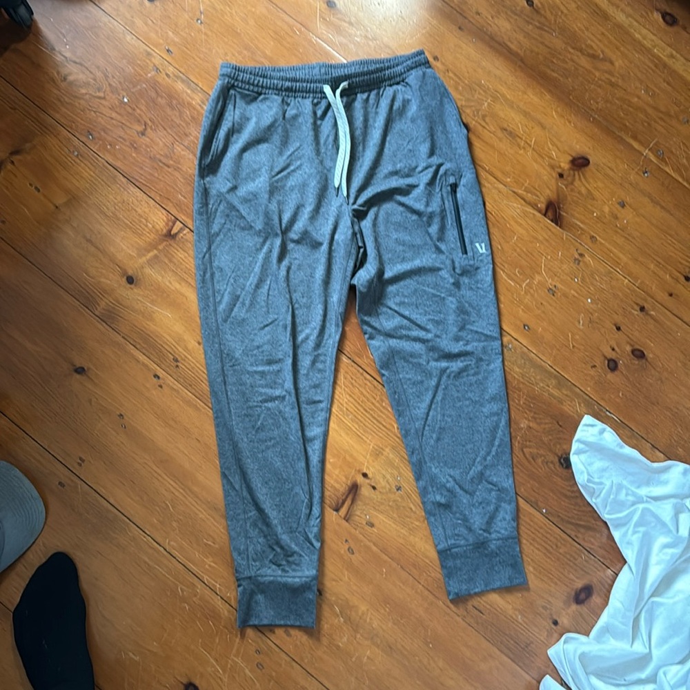 Vuori joggers
